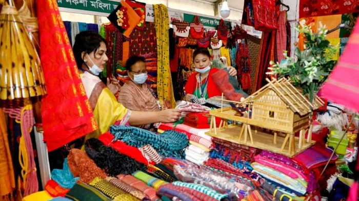 যুদ্ধের প্রভাবে টিকে থাকার লড়াইয়ে ক্ষুদ্র উদ্যোক্তারা!